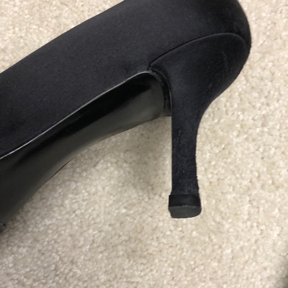 Stuart Weitzman Ruffle 8 Heel - image 4